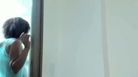 Jade smile online show from February 27, 2026, 1:00 pm