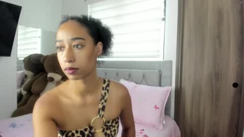 Jade smile online show from May 23, 2026, 2:54 pm