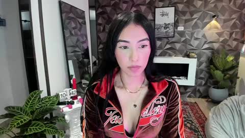 Snapshot of jade_porn chatting on January 25, 2025, 3:41 pm Jade  independent model online show from January 25, 2025, 3:41 pm