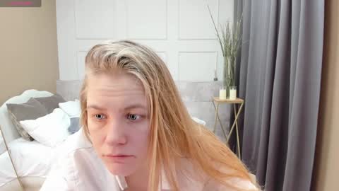 Jade online show from January 22, 2025, 9:10 pm