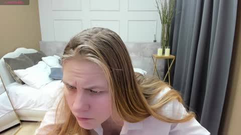 Jade online show from January 23, 2025, 12:14 am