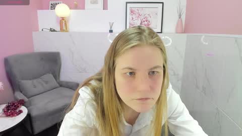 Jade online show from February 20, 2025, 3:34 am