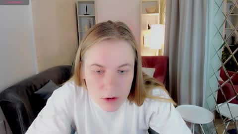 Jade online show from October 18, 2025, 9:04 pm