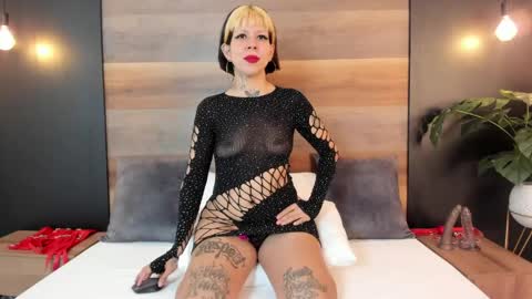 Snapshot of jade_spinters chatting on May 16, 2026, 3:44 pm J A D E online show from May 16, 2026, 3:44 pm