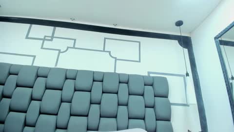 Jade  online show from December 23, 2024, 2:17 pm