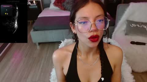 JADE online show from January 25, 2025, 8:31 pm