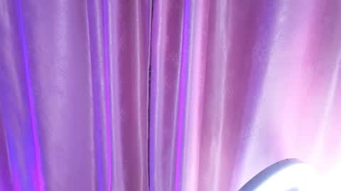 Snapshot of jade_white_ chatting on January 6, 2026, 1:04 pm jade white online show from January 6, 2026, 1:04 pm