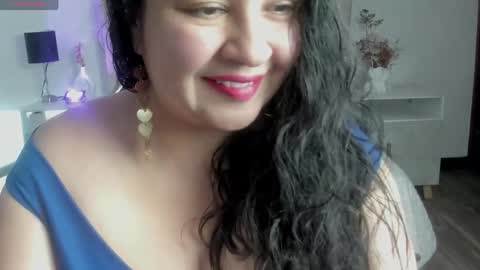 Snapshot of jadebellee chatting on June 6, 2026, 6:34 pm jadebellee online show from June 6, 2026, 6:34 pm