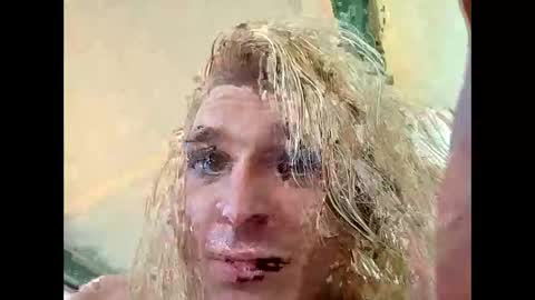 jadedmoshier online show from May 3, 2026, 12:38 am