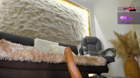 jadee__ online show from February 19, 2025, 6:33 am