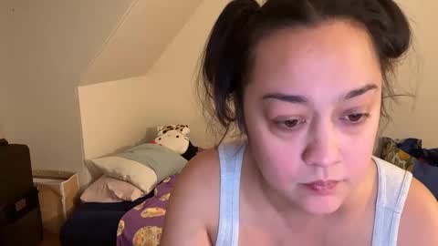 Snapshot of jadelondonxo chatting on February 7, 2025, 11:03 pm Jade online show from February 7, 2025, 11:03 pm