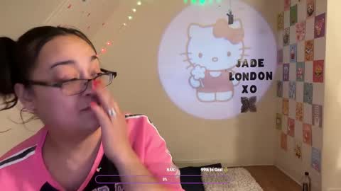 Snapshot of jadelondonxo chatting on February 24, 2025, 12:52 am Jade online show from February 24, 2025, 12:52 am