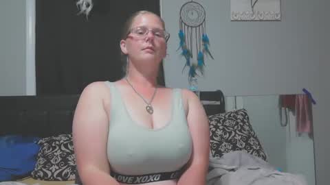 JadeLuv online show from October 3, 2025, 12:51 am