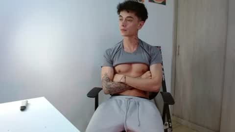 Snapshot of jaico_santos1 chatting on July 6, 2026, 11:40 pm Jaico online show from July 6, 2026, 11:40 pm