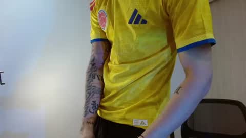 Snapshot of jaico_santos1 chatting on July 15, 2026, 11:32 pm Jaico online show from July 15, 2026, 11:32 pm