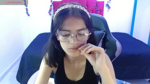 jaide387017 online show from May 7, 2026, 9:31 pm