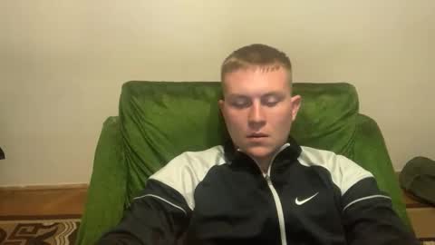 Max online show from November 13, 2025, 9:03 pm