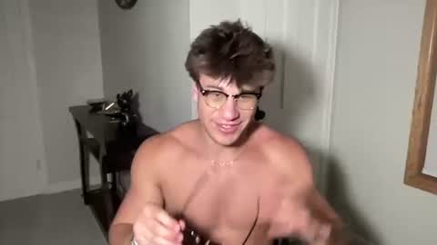 jake_brick online show from May 15, 2026, 1:23 am