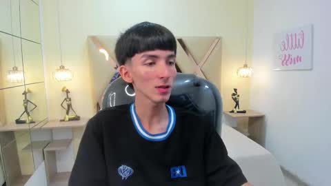 JAKE online show from December 3, 2025, 1:31 pm