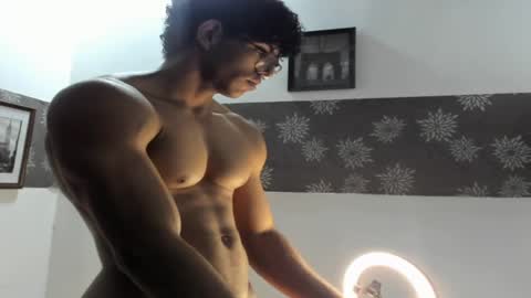 jake_hill1 online show from January 19, 2025, 1:32 am