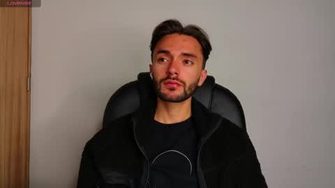 Jake  online show from October 1, 2025, 12:33 pm