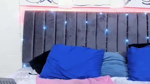 Hi guys im new 3 online show from December 25, 2024, 12:16 am