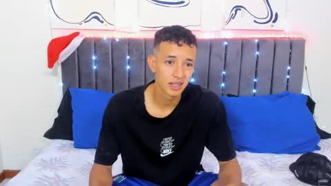 Hi guys im new 3 online show from December 28, 2024, 5:57 pm