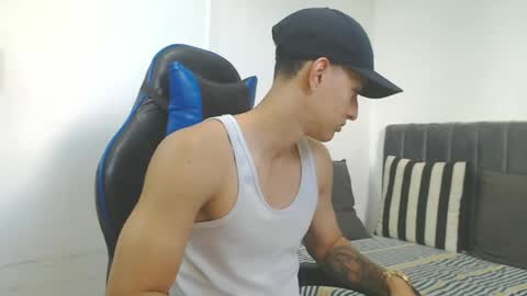 Snapshot of jake_shadow14 chatting on April 23, 2026, 9:17 pm Hi guys im new 3 online show from April 23, 2026, 9:17 pm