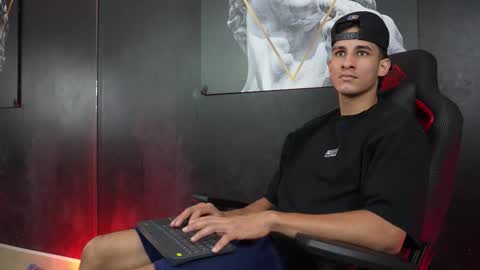 JakeMoxley online show from November 7, 2025, 3:56 pm