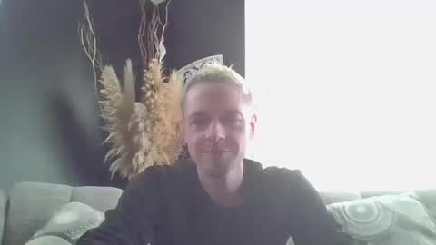 jakjakrabbit online show from October 11, 2025, 9:35 pm