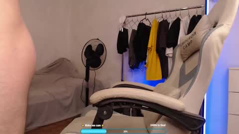 Hey there Im Jame online show from November 9, 2025, 10:24 am