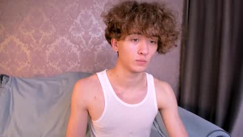 james_colleman online show from November 15, 2025, 7:54 pm