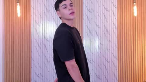 James online show from November 26, 2025, 7:26 pm