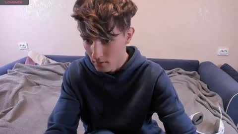 Snapshot of james_mil chatting on February 15, 2025, 8:01 pm James online show from February 15, 2025, 8:01 pm