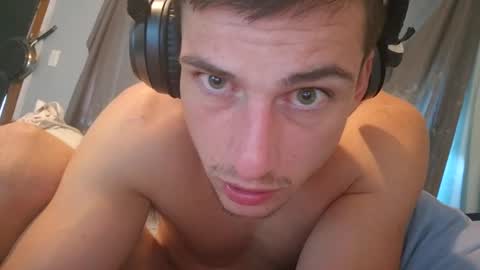 Youngfun  Hung online show from March 9, 2025, 7:15 pm