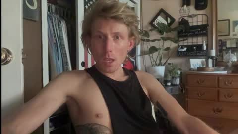 jamesbpeach online show from April 28, 2026, 8:03 pm