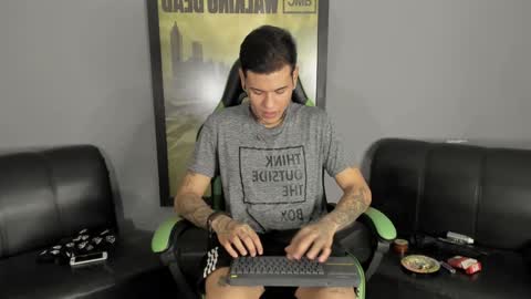 Jamesinked  online show from December 8, 2024, 11:51 pm