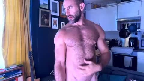 Snapshot of jameslondon_ chatting on June 3, 2026, 6:35 pm jameslondon_ online show from June 3, 2026, 6:35 pm