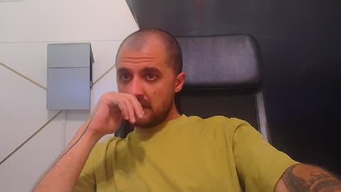 Snapshot of jamesmyersx chatting on July 20, 2026, 12:18 pm JamesMyers online show from July 20, 2026, 12:18 pm