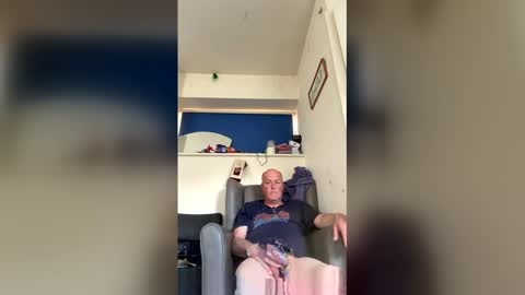 jamesoil632 online show from May 17, 2026, 3:41 pm