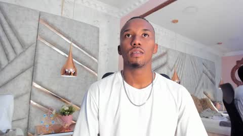 Snapshot of jamesparck chatting on January 11, 2025, 6:12 pm James online show from January 11, 2025, 6:12 pm