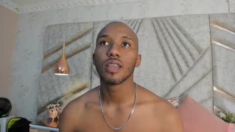 Snapshot of jamesparck chatting on February 9, 2025, 6:16 pm James online show from February 9, 2025, 6:16 pm