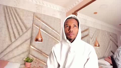 Snapshot of jamesparck chatting on March 11, 2025, 12:17 pm James online show from March 11, 2025, 12:17 pm