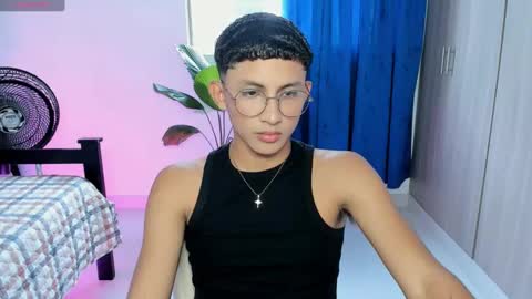 jamess_blanco online show from October 20, 2025, 7:14 pm