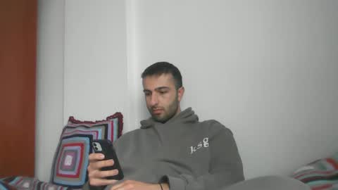 jamessandt online show from February 18, 2025, 11:33 am