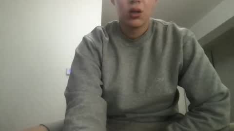 Snapshot of jami4u chatting on May 8, 2026, 3:17 pm JAMI4U online show from May 8, 2026, 3:17 pm