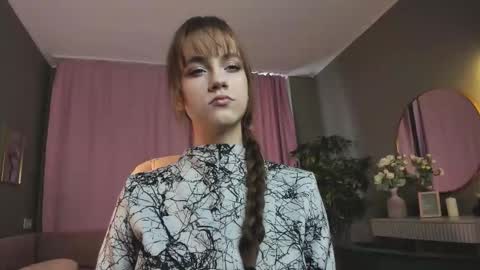 Snapshot of jamie_chung chatting on February 8, 2026, 7:12 am jamie_chung online show from February 8, 2026, 7:12 am