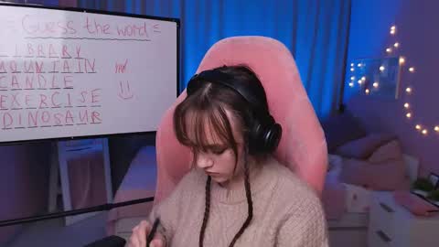 Snapshot of jamie_chung chatting on February 20, 2026, 6:26 am jamie_chung online show from February 20, 2026, 6:26 am