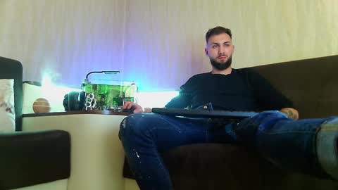 Robbie online show from March 5, 2025, 12:16 am