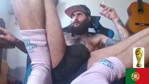 Snapshot of jammes_owen chatting on June 17, 2026, 5:25 pm Jammes. online show from June 17, 2026, 5:25 pm